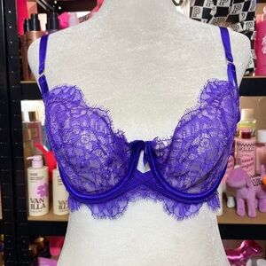 ♥️32DD Very sexy unlined Demi Victoria's Secret Vibrant Purple Lace Bra